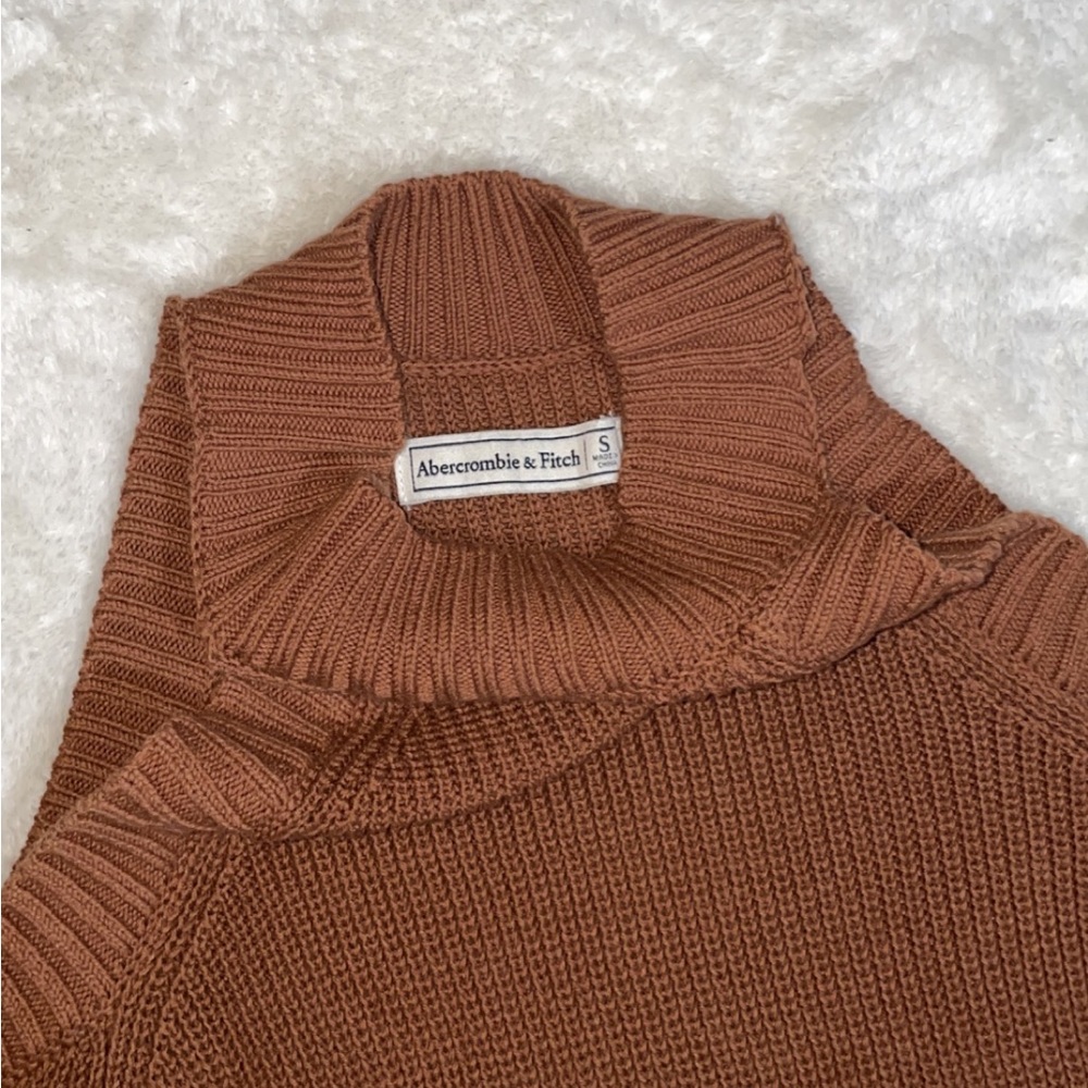 NWOT Abercrombie Cold Shoulder Sweater Dress - Picture 7 of 9